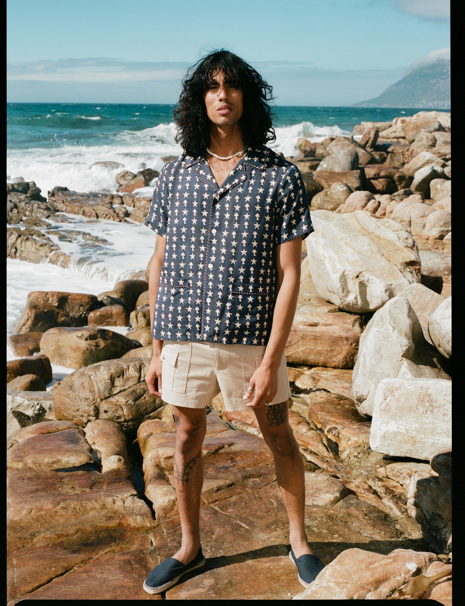 Stowaway Short Shorts (Khaki)
