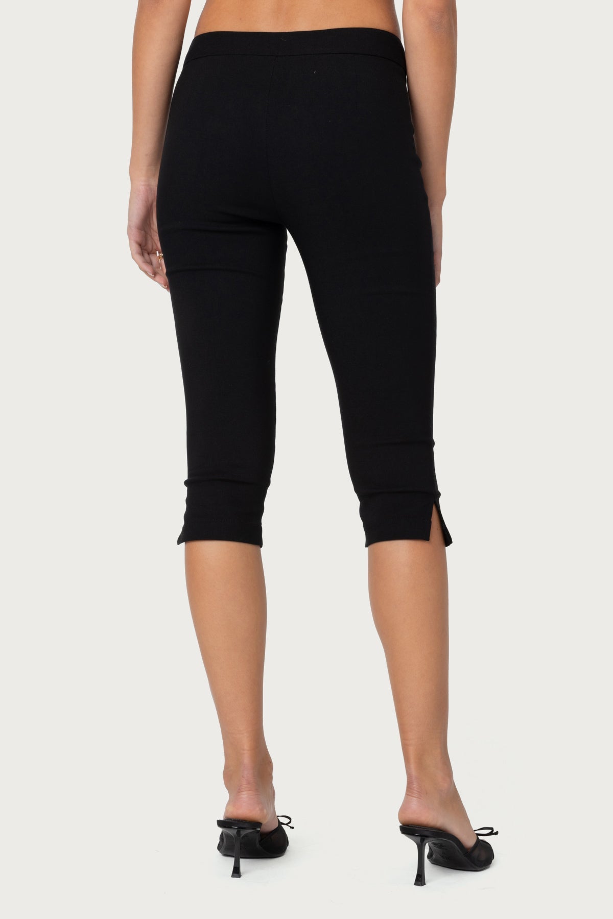 Sarafina Capri Pants