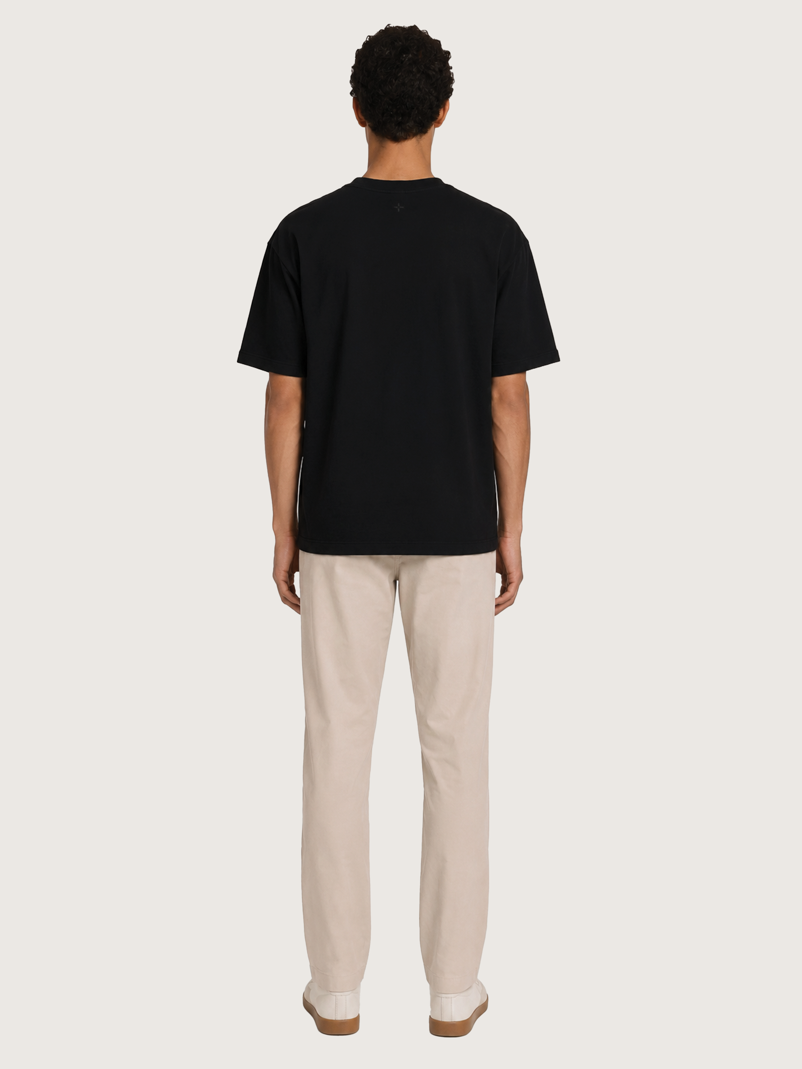 The Relaxed T-shirt || Black | Organic Cotton