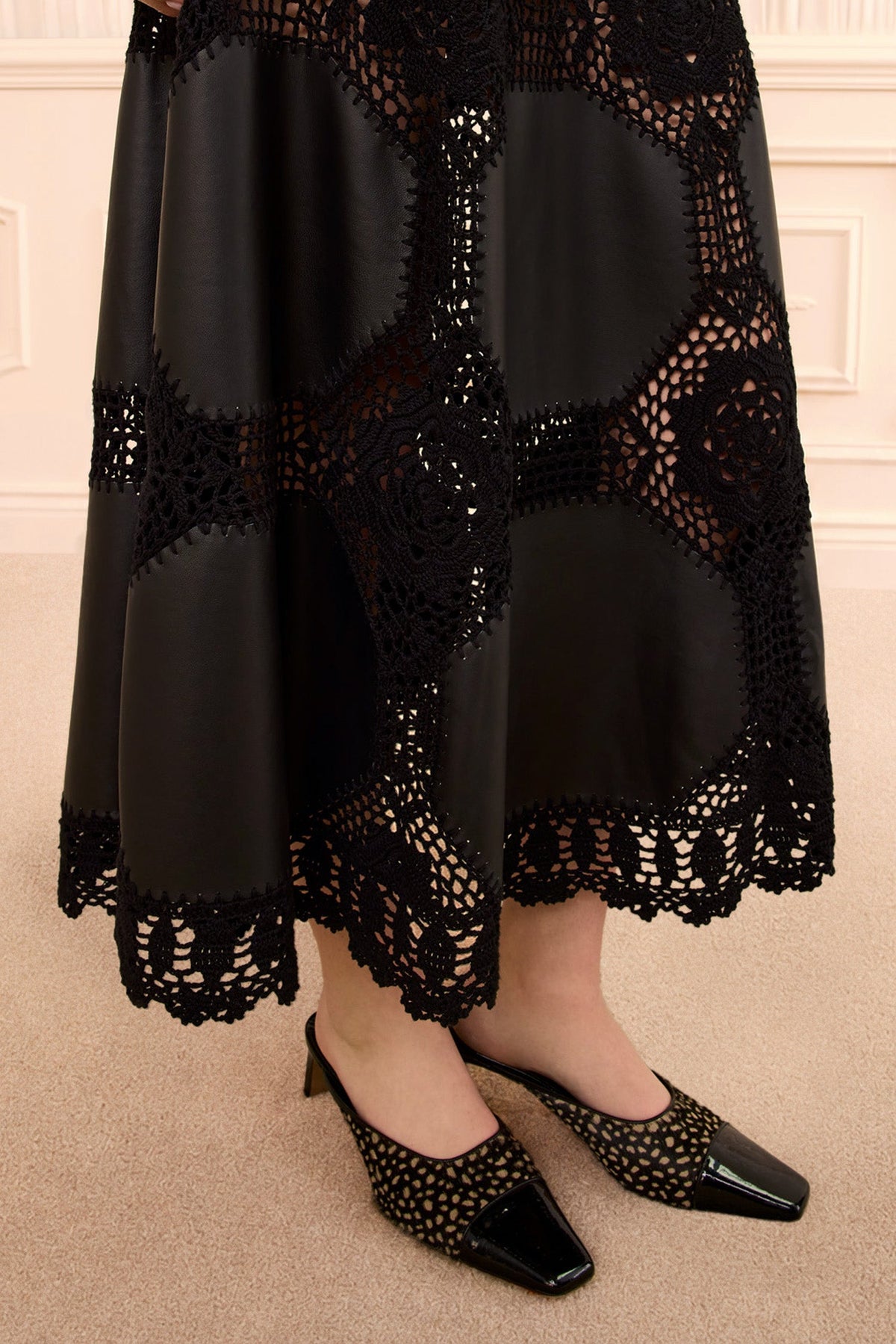 Ilana Sleeveless Crochet & Leather Dress - Noir