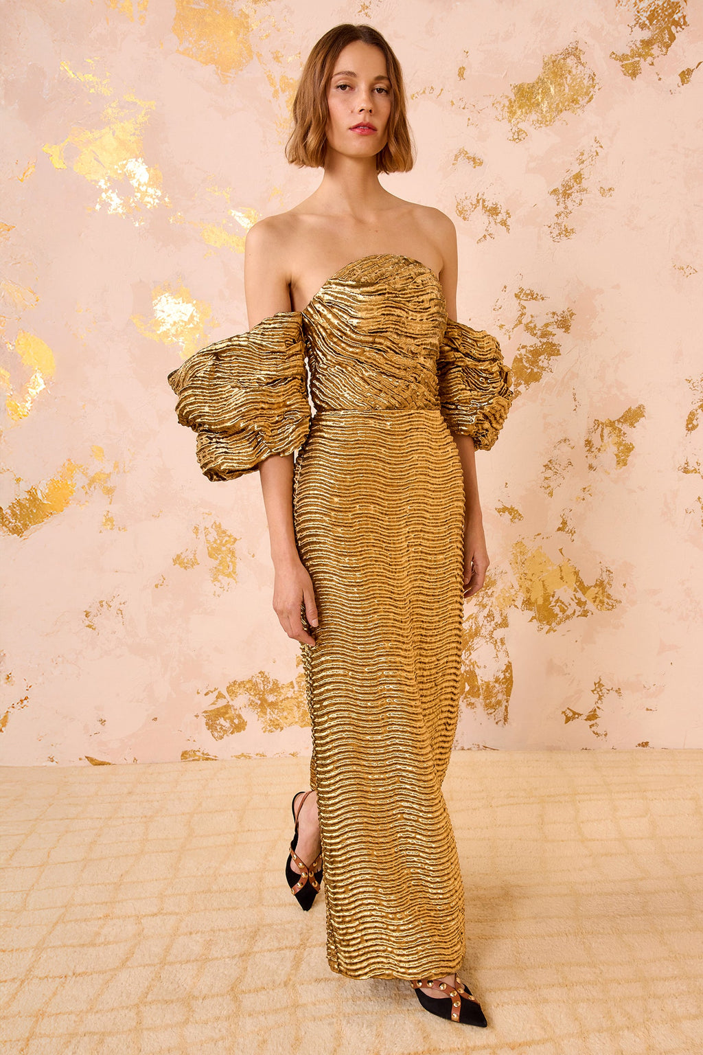 Nisha Metallic Draped Sleeve Gown - Oro