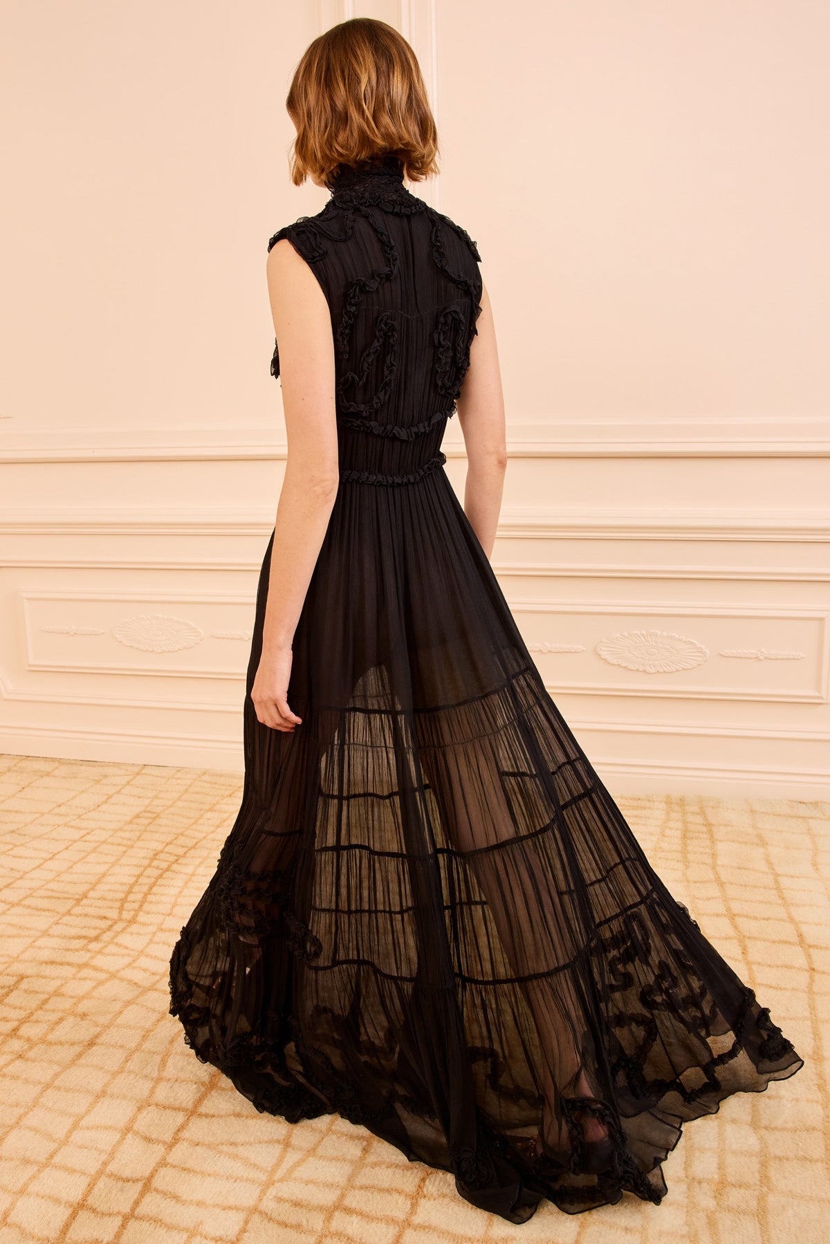 Verona Silk Smocked Gown - Noir