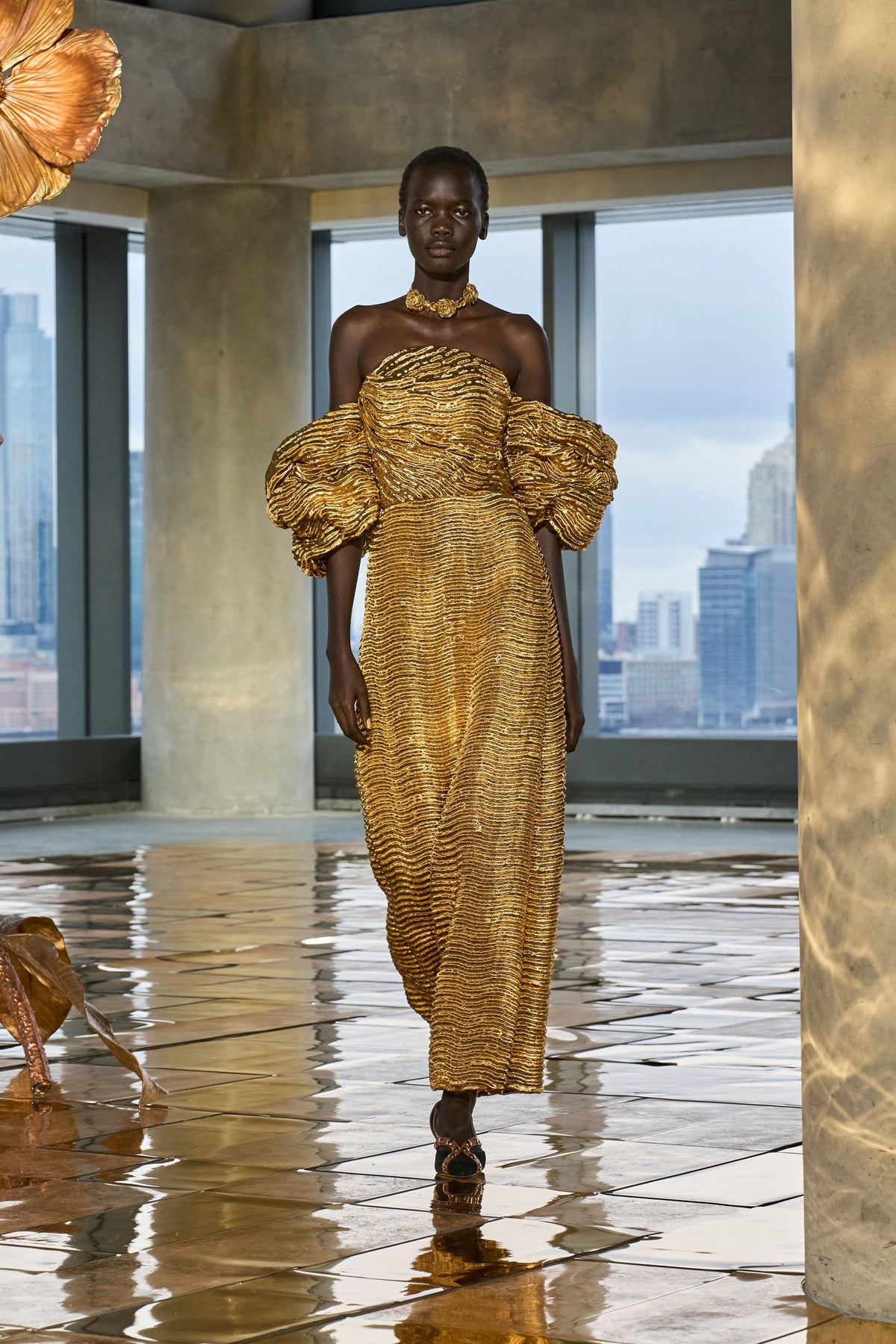 Nisha Metallic Draped Sleeve Gown - Oro