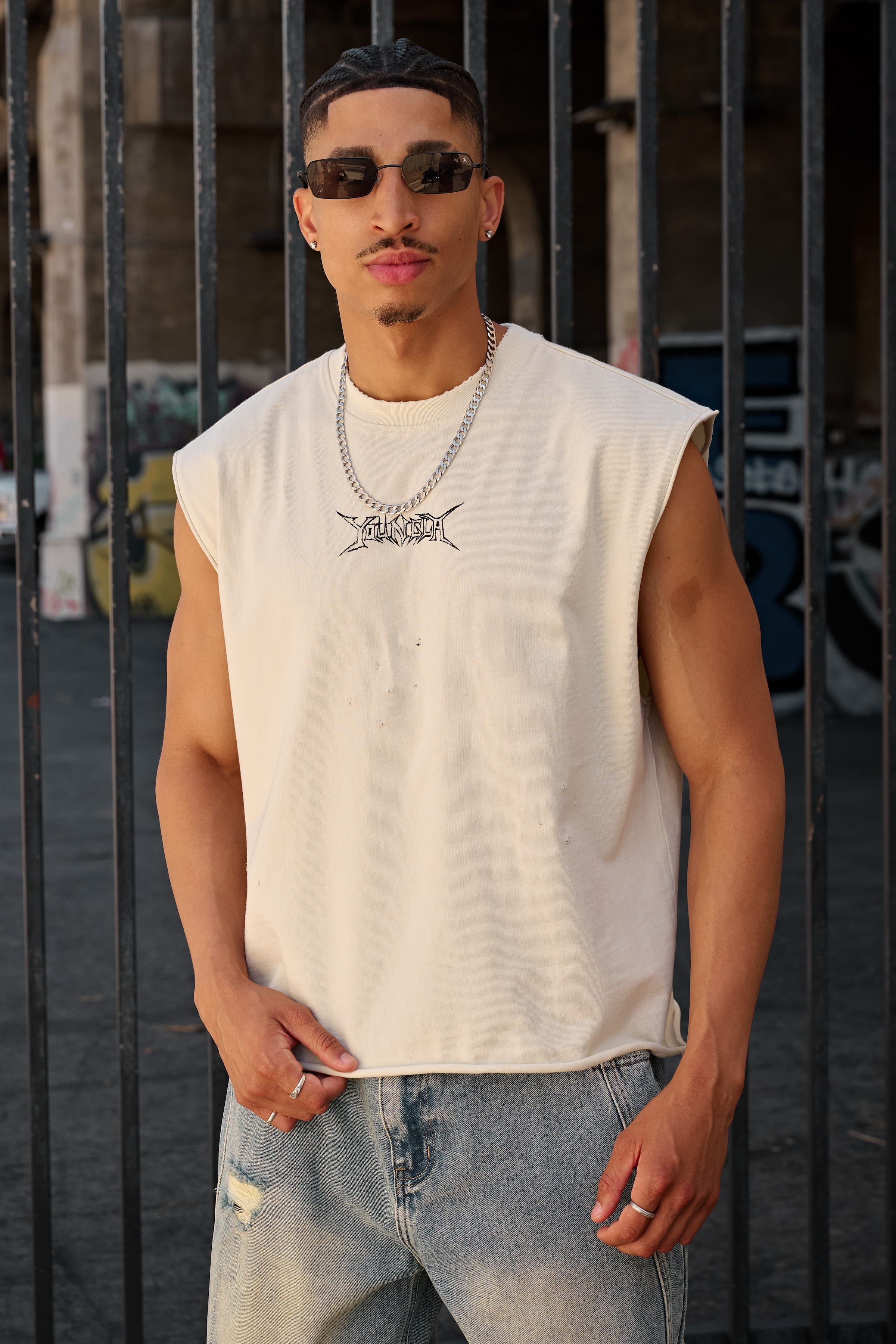 3096 - Eagle Cutoffs