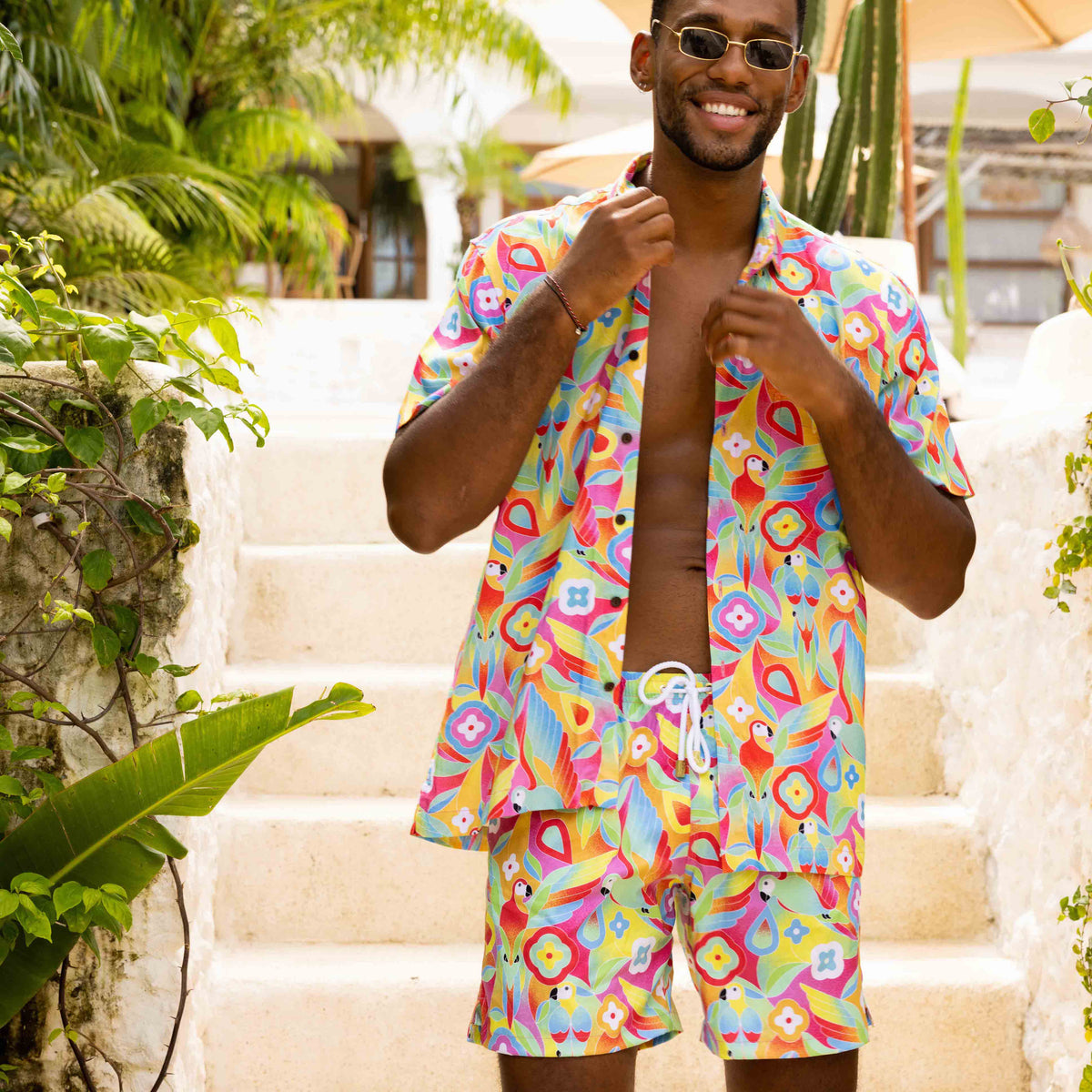The Parrots of the Caribbean - Short Sleeve Shirt