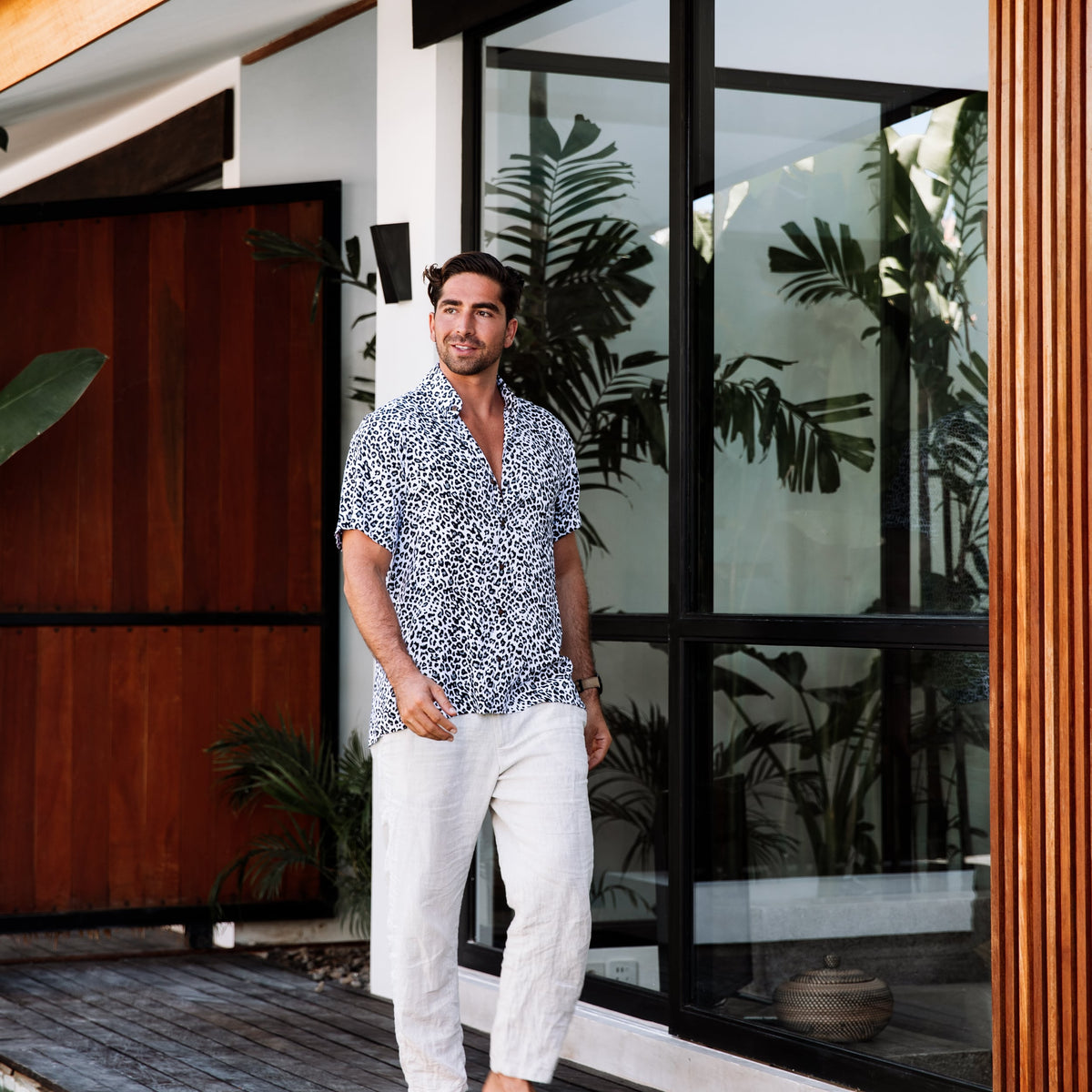 The Island Cat - Short Sleeve Shirt