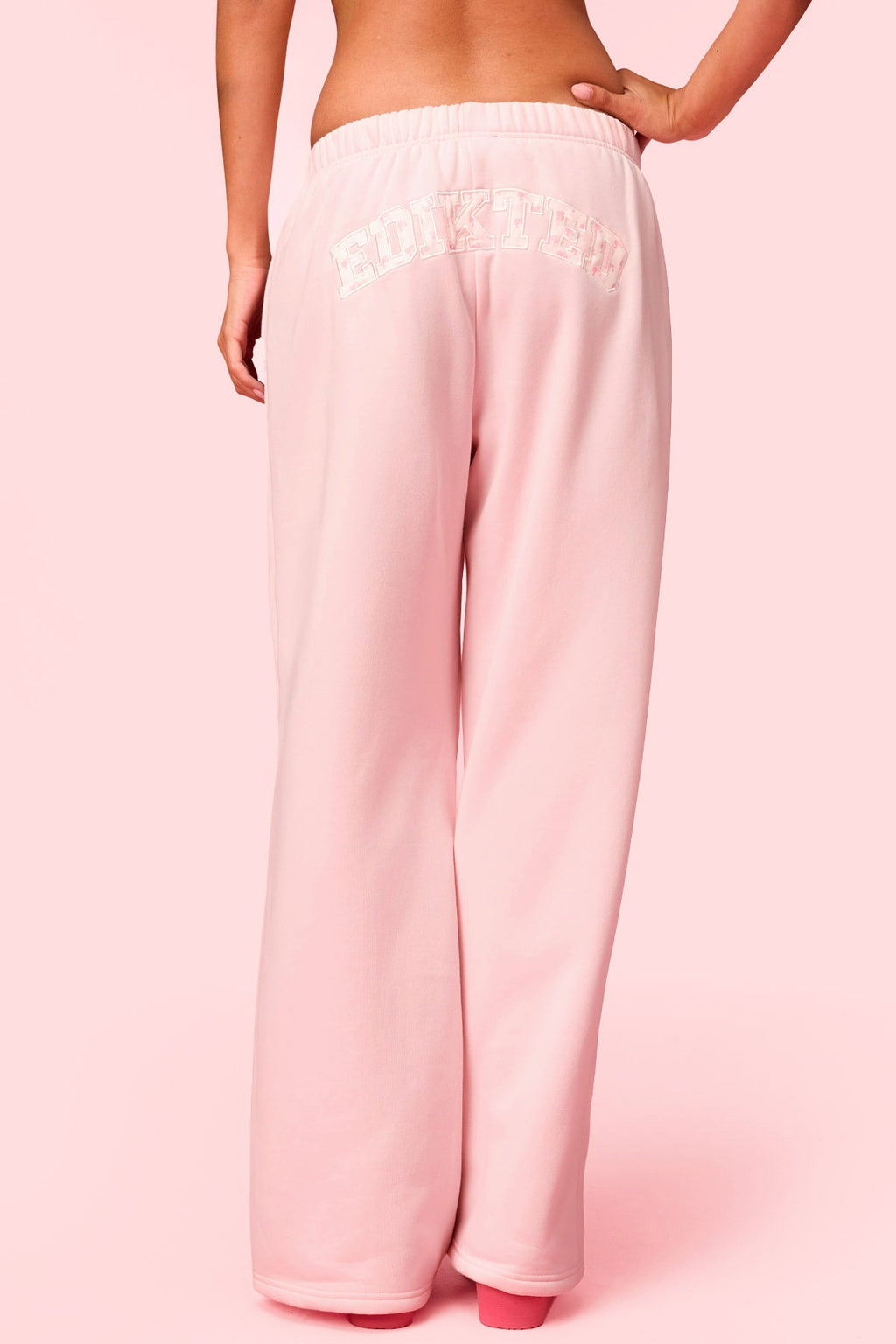 Edikted Hearts Barbie™ Baggy Sweatpants