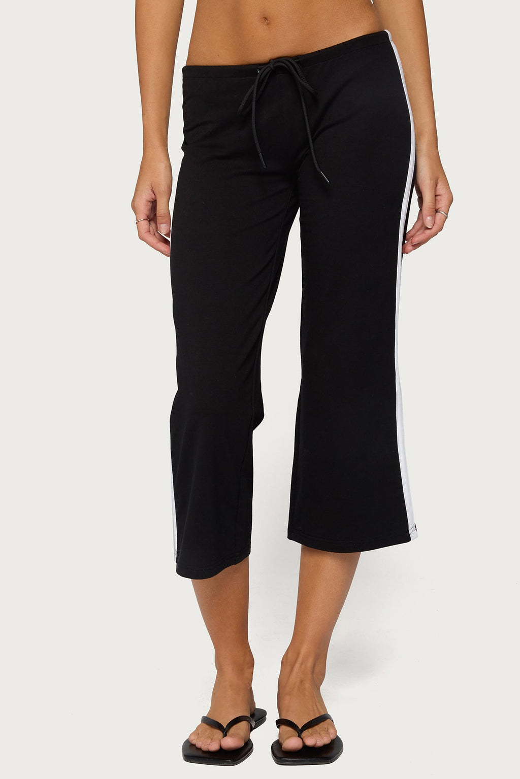 Milene Contrast French Terry Capri Pants