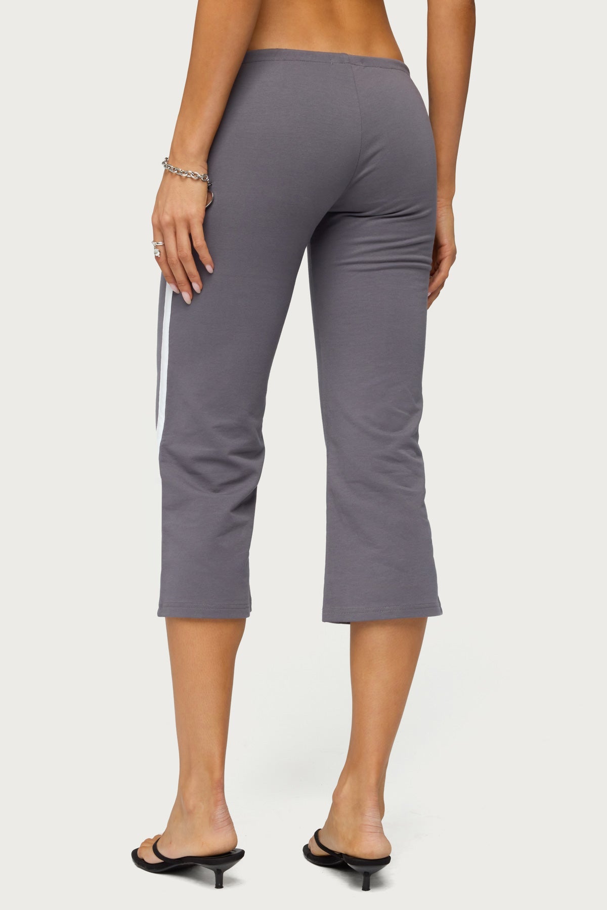 Milene Contrast French Terry Capri Pants